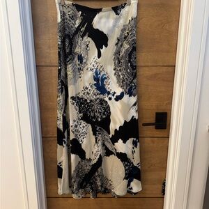 Vintage Harari Silk Elegant Black and Blue Patterned Women's Skirt